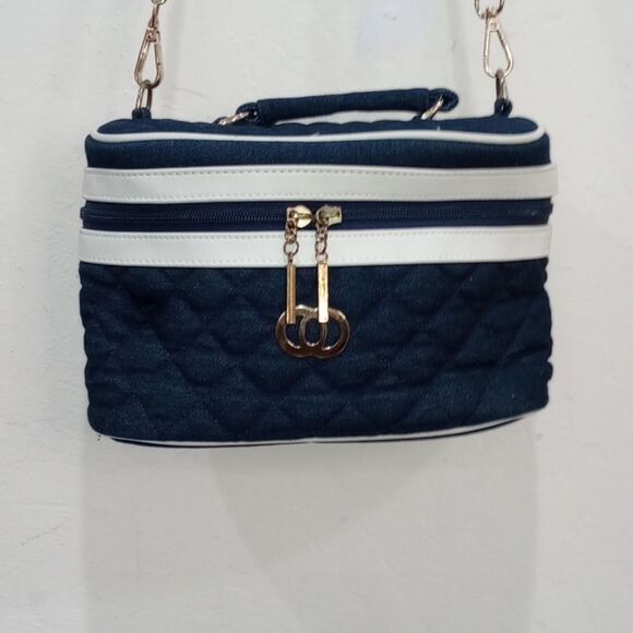 Vintage Raquel Wolf New York Quilted Denim Zip Around Train Case Crossbody Purse - Picture 3 of 9